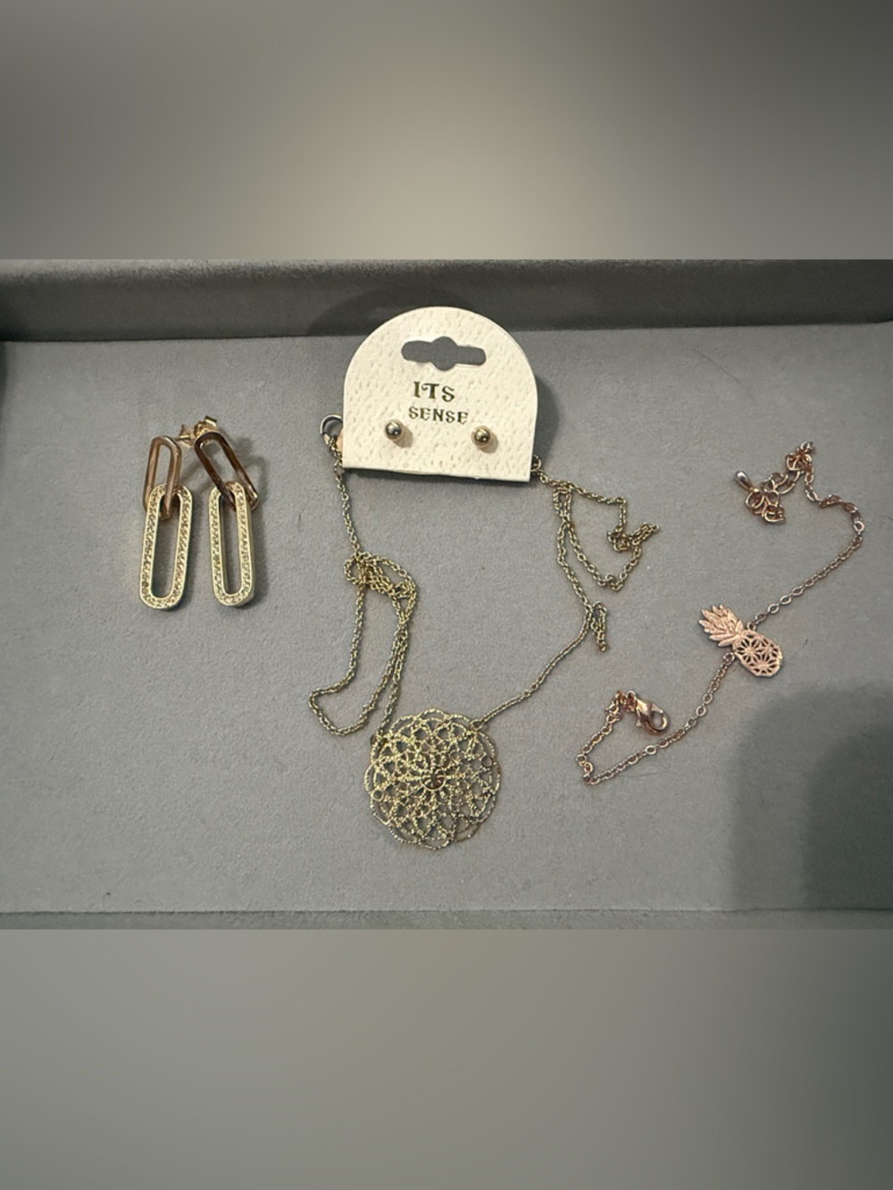 Gold-Tone Filigree Necklace & Pineapple Bracelet Set